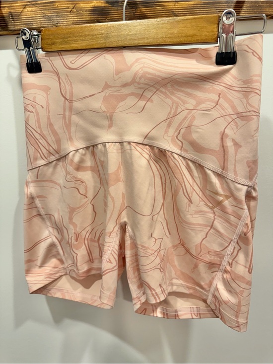 Gymshark Pants - GYMSHARK Women’s Scrunch Bum Biker Shorts